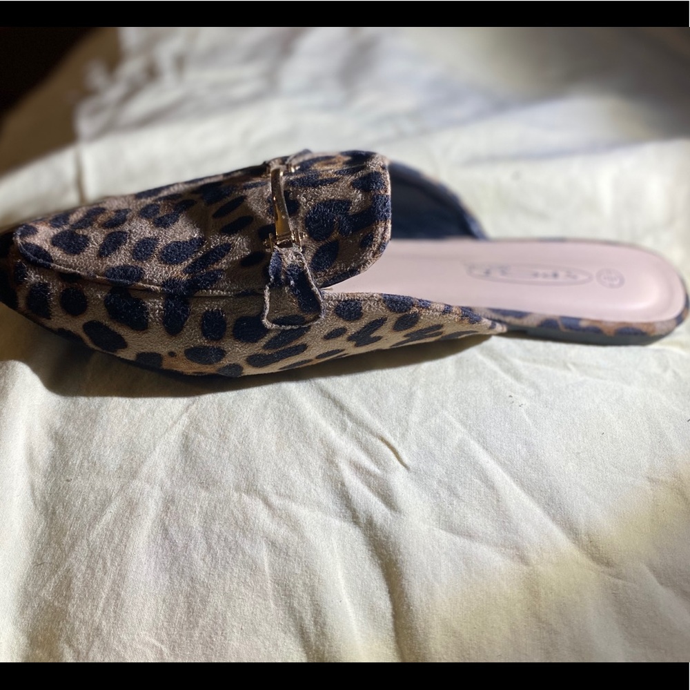 ‼️BOOHOO WIDE FIT LEOPARD MULES‼️